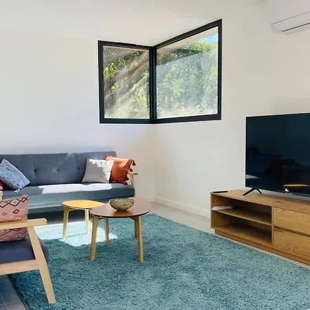 3 Pieces Avec Piscine Privative